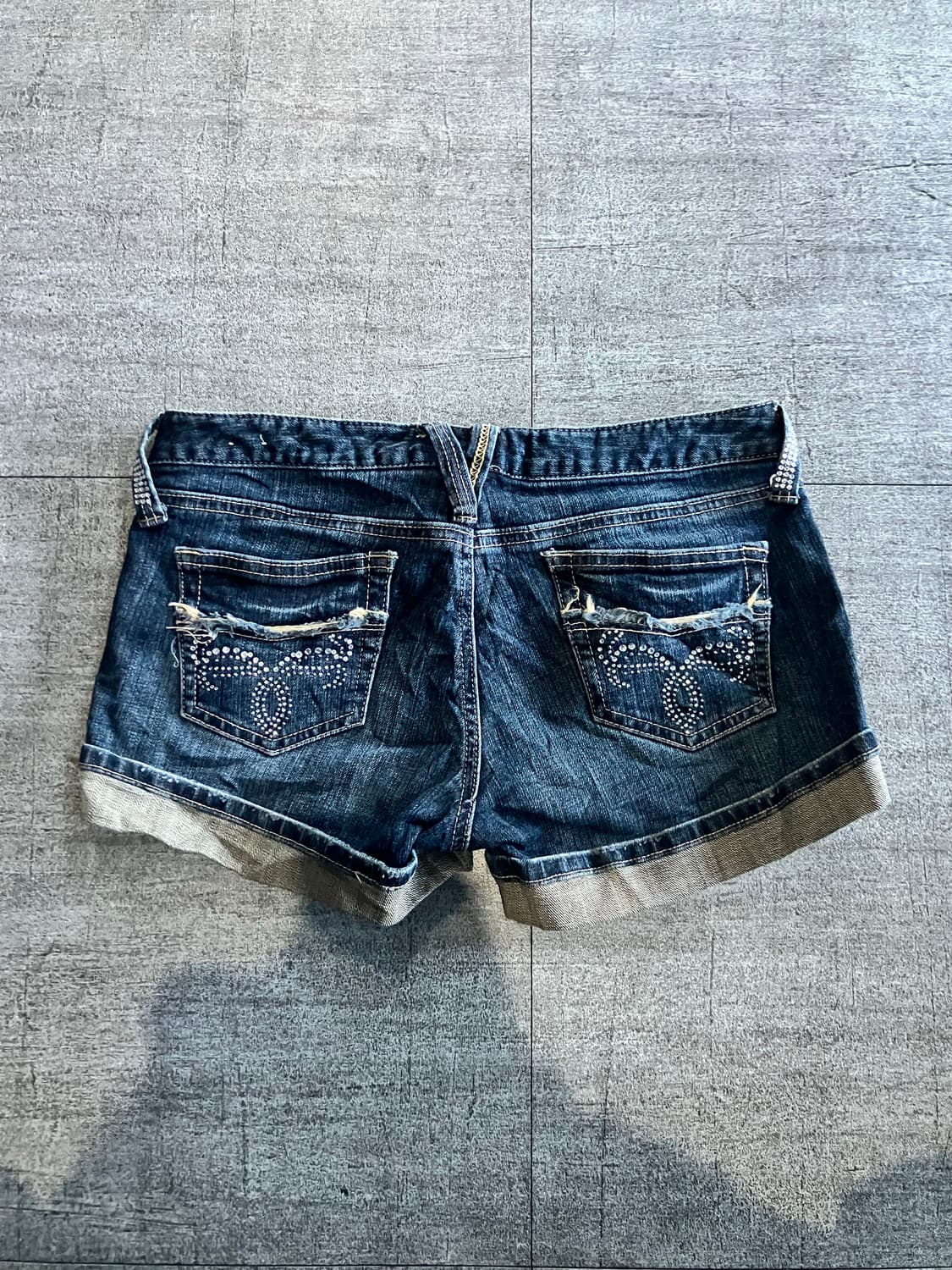 일본빈티지 Oyiyin 핀터깔y2k 보헤미안 웨스턴데님숏팬츠 상품이미지2