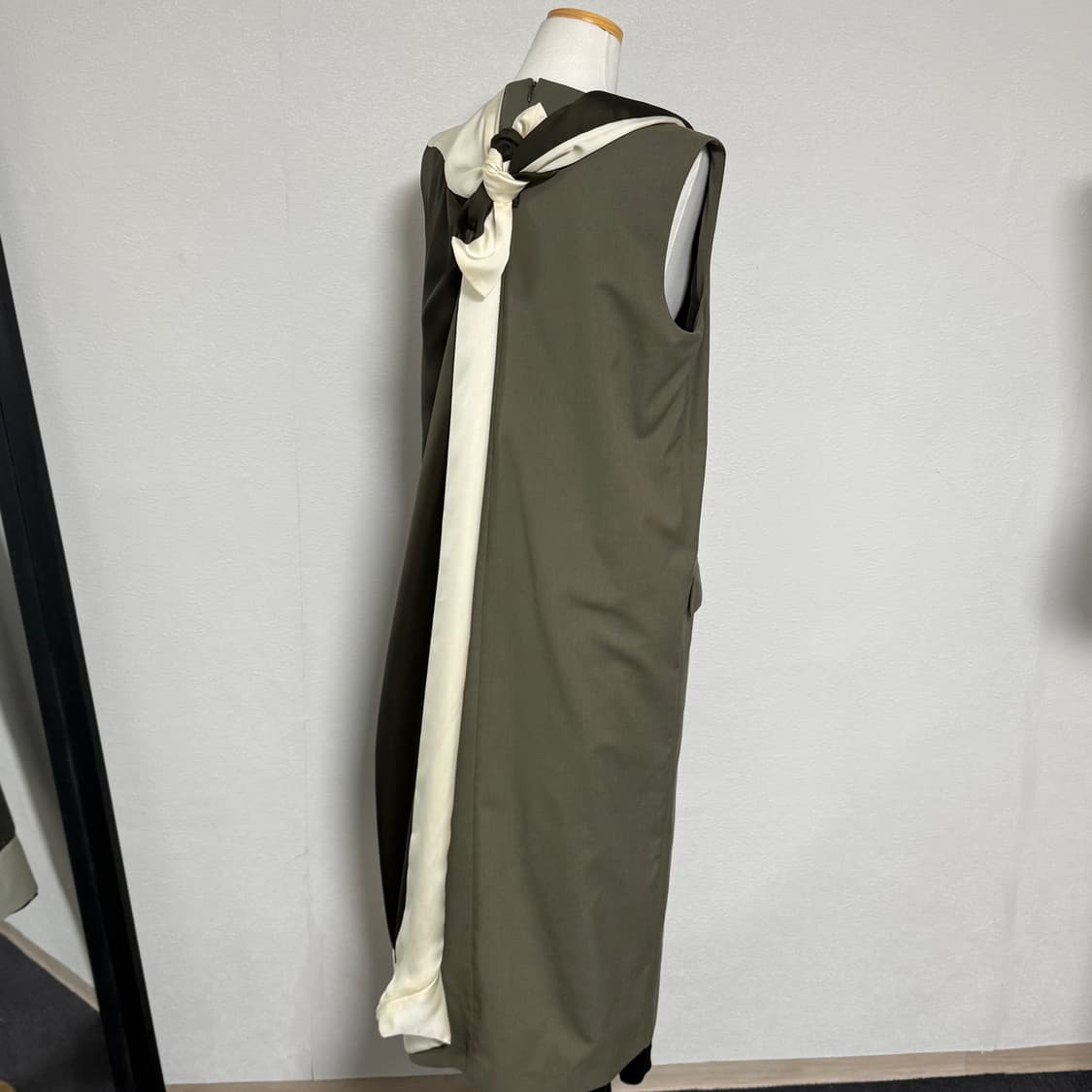 21ss 사카이 스카프 드레이프 원피스 3사이즈 상품이미지3