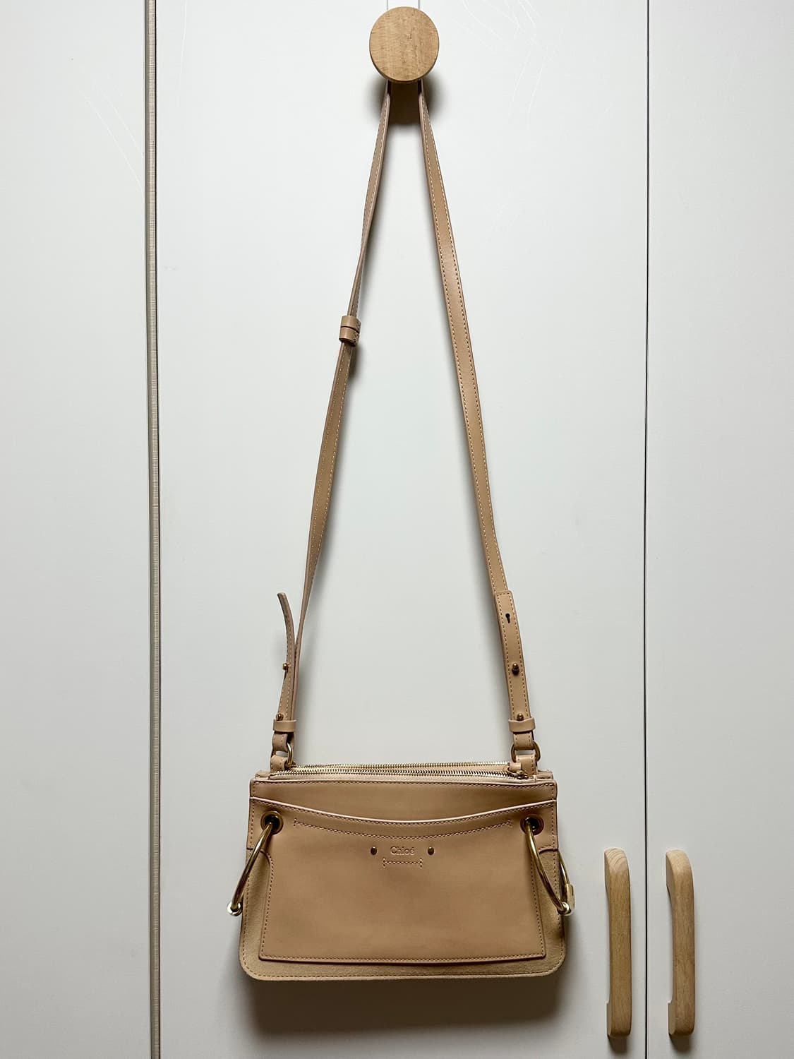 정품 끌로에 베이지 가죽 크로스백 상품이미지6