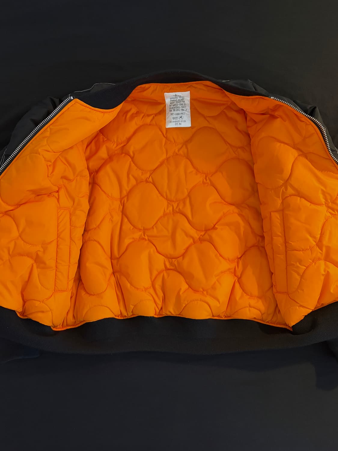 스투시 빌트 리버시블 봄버 자켓 블랙 상품이미지3