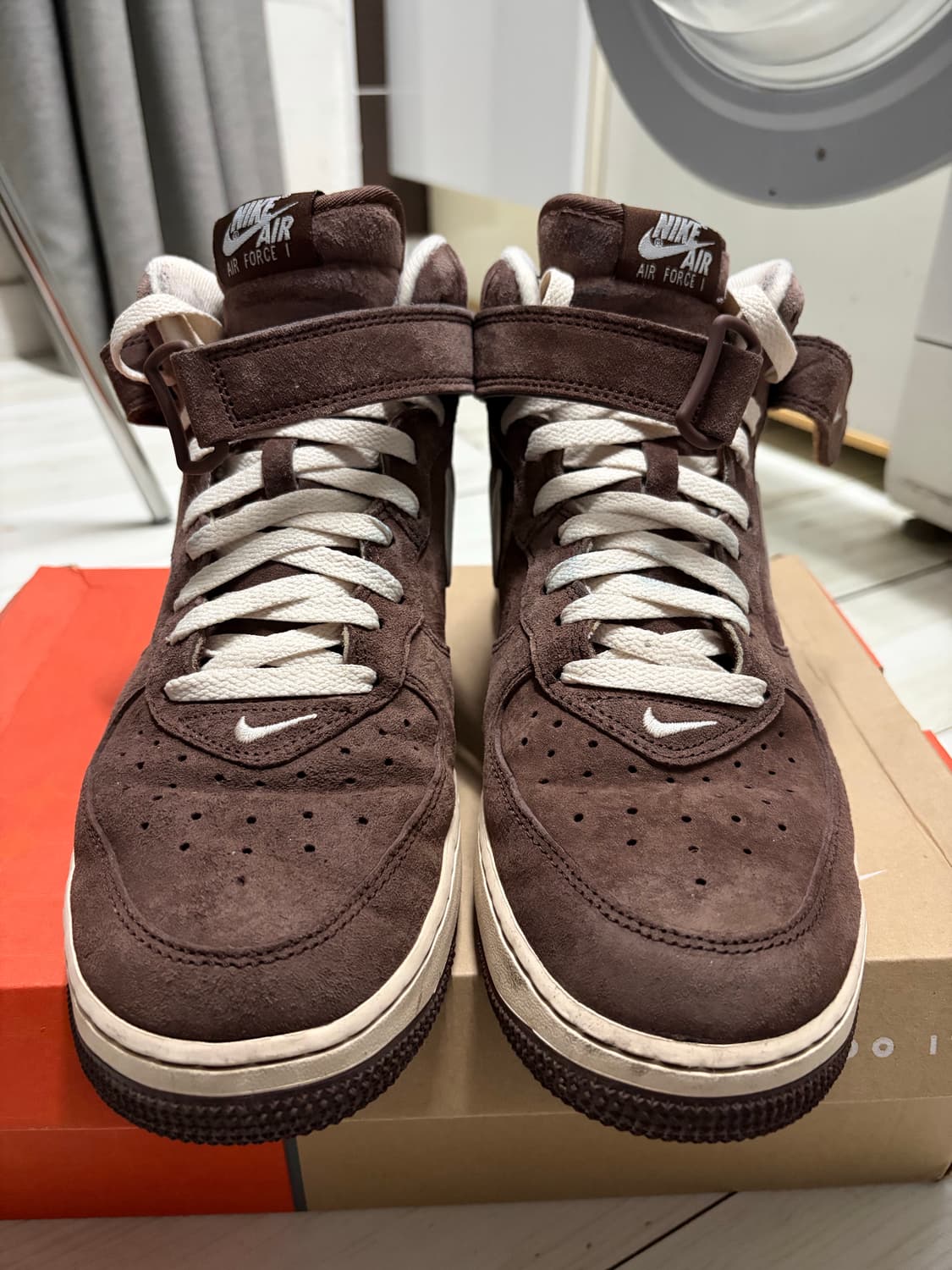 [280] 나이키 에어포스 1 미드 07 QS 초콜릿 상품이미지3
