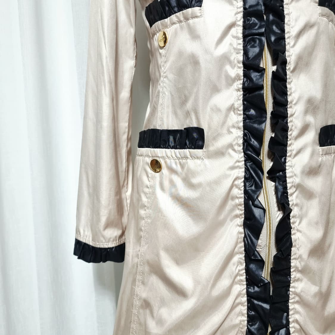 러브 모스키노 블랙프릴 금장버튼 연골드 코트 롱자켓 (4455) 상태최상 상품이미지7