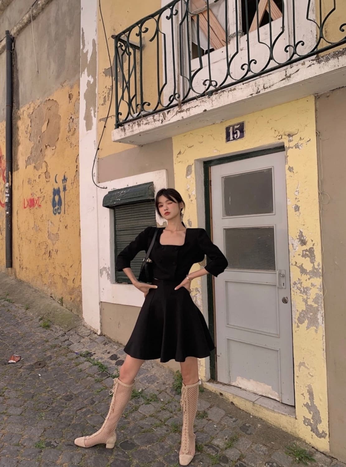 서쿠키 블랙웨이브 스커트 상품이미지1