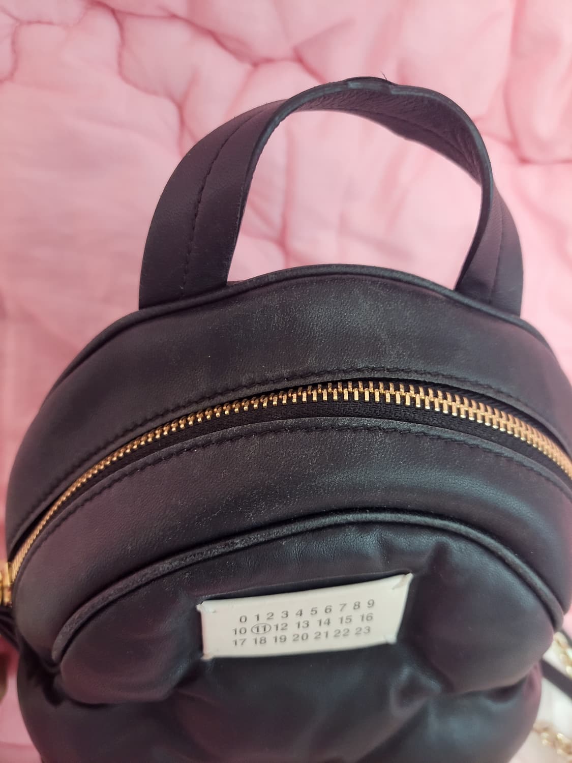 정품)급처상태양호!메종마르지엘라 글램슬램백팩 블핑제니,강혜원,이시영 가방 상품이미지10