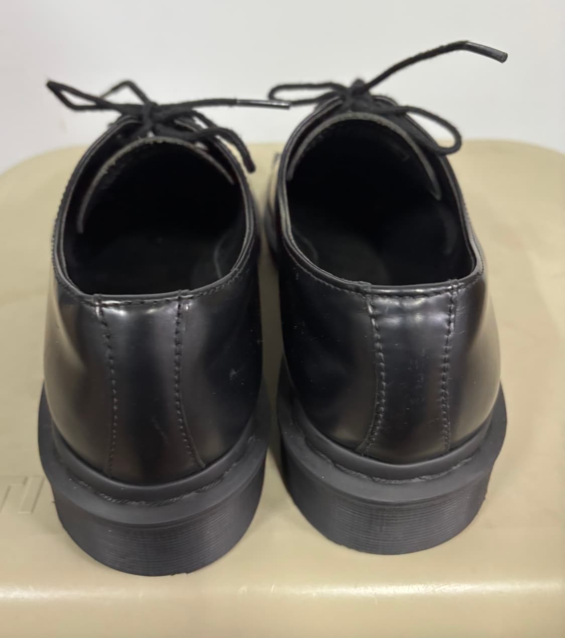 닥터마틴 1461 3홀 모노블랙 상품이미지4