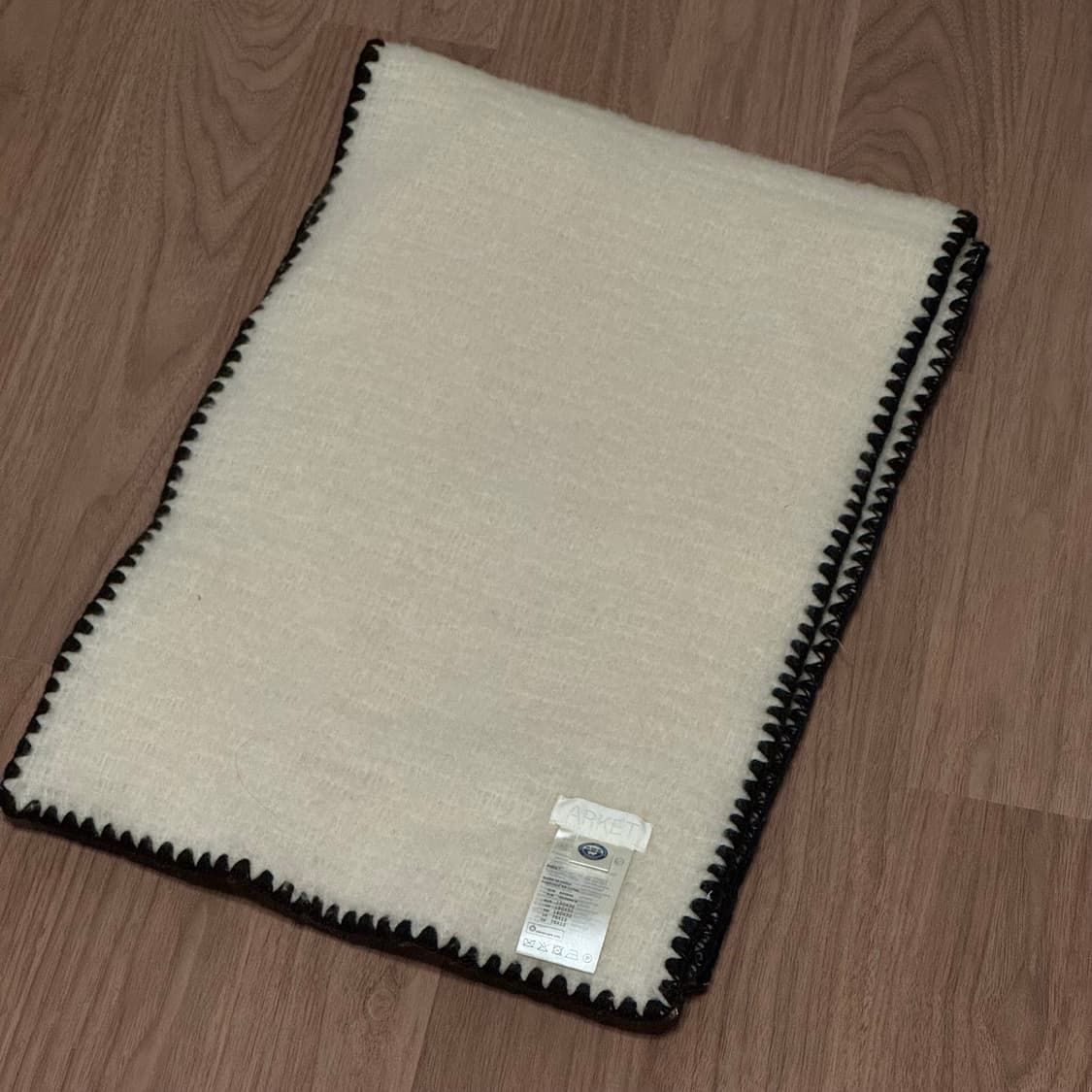 아르켓 토템맛 블랭킷 스티치 스카프 화이트 상품이미지4