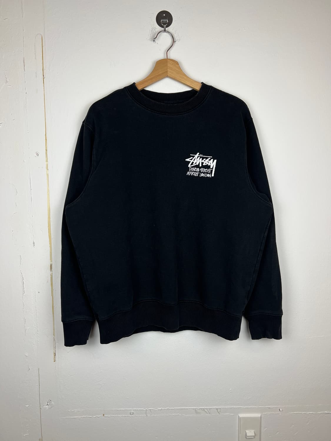 스투시 블랙 로고프린팅 맨투맨 M 상품이미지1