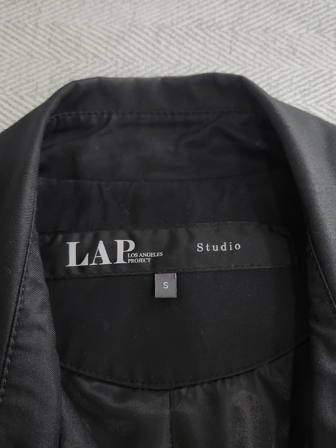 [85] 랩 LAP  블랙 트렌치 코트 여성 85사이즈 체크배색 상품이미지4