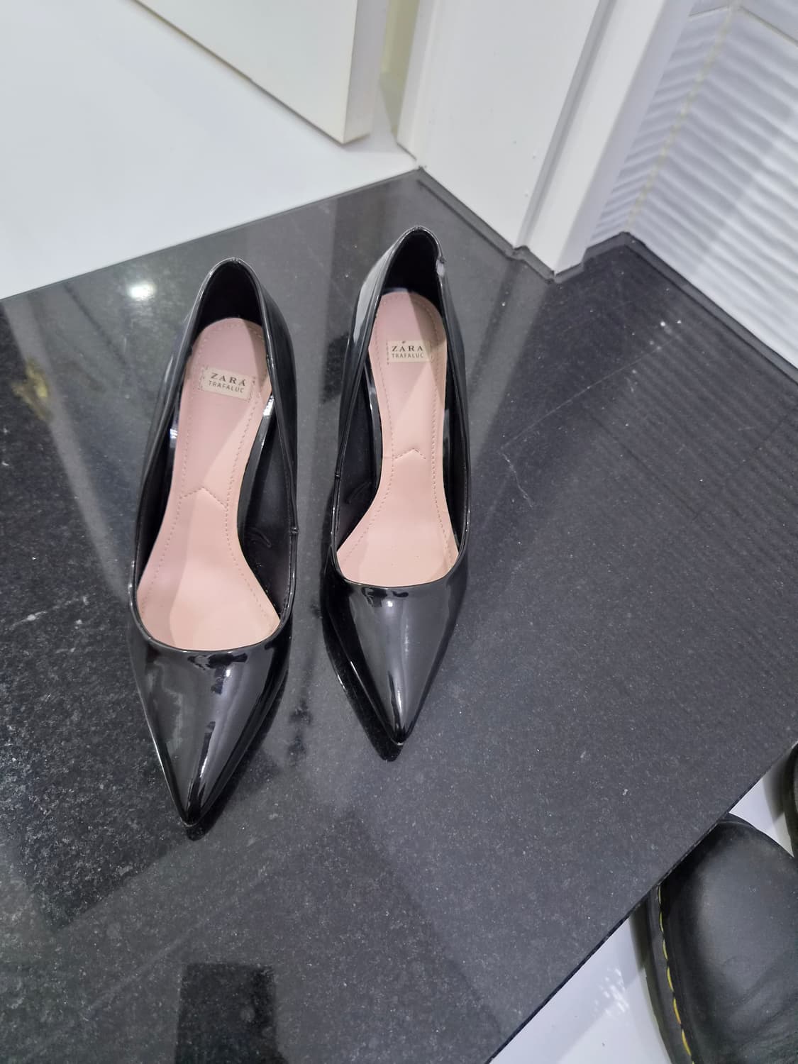 자라 구두 판매해요 상품이미지1