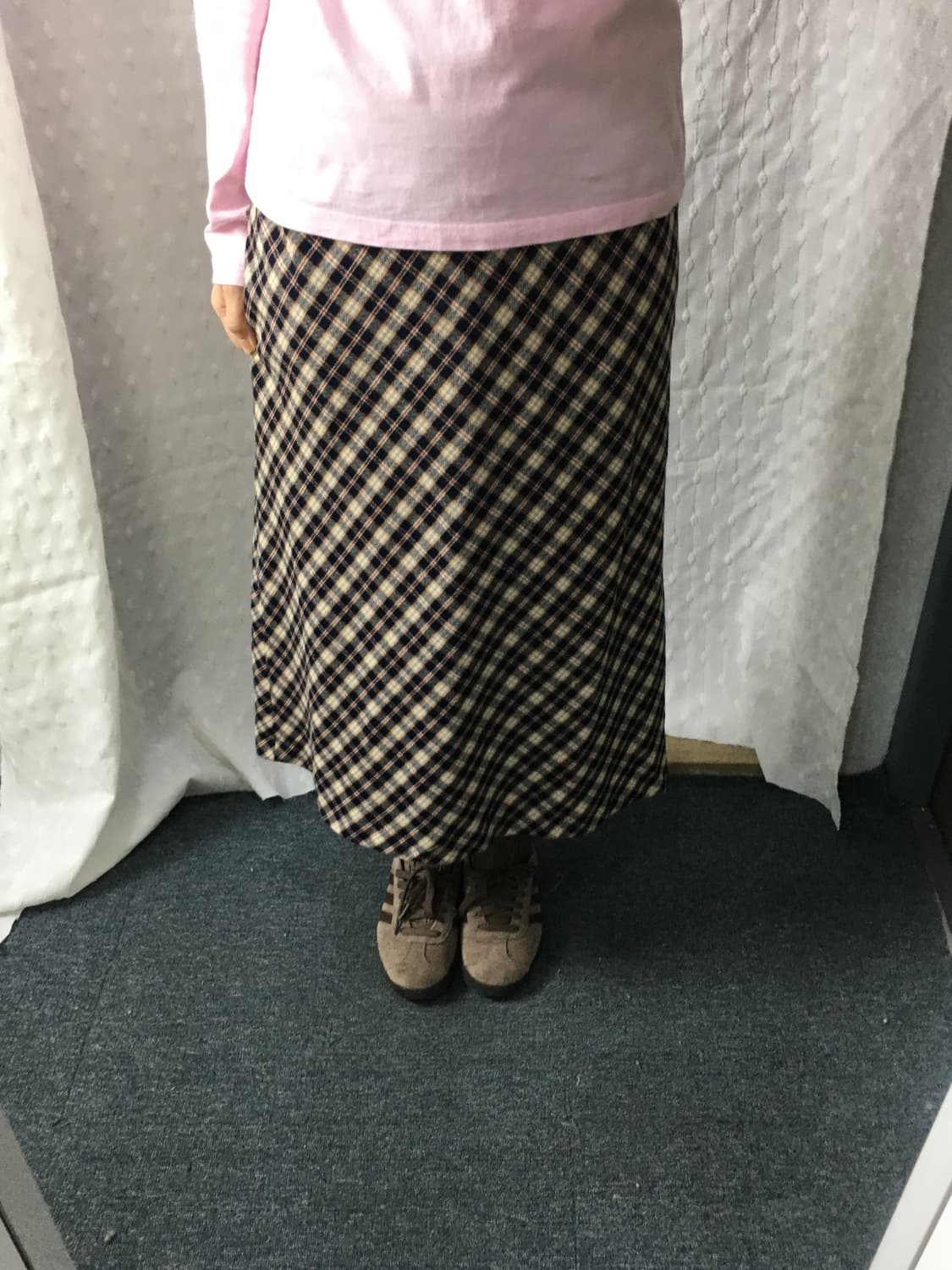 네이비 베이지 체크 롱 스커트 상품이미지3