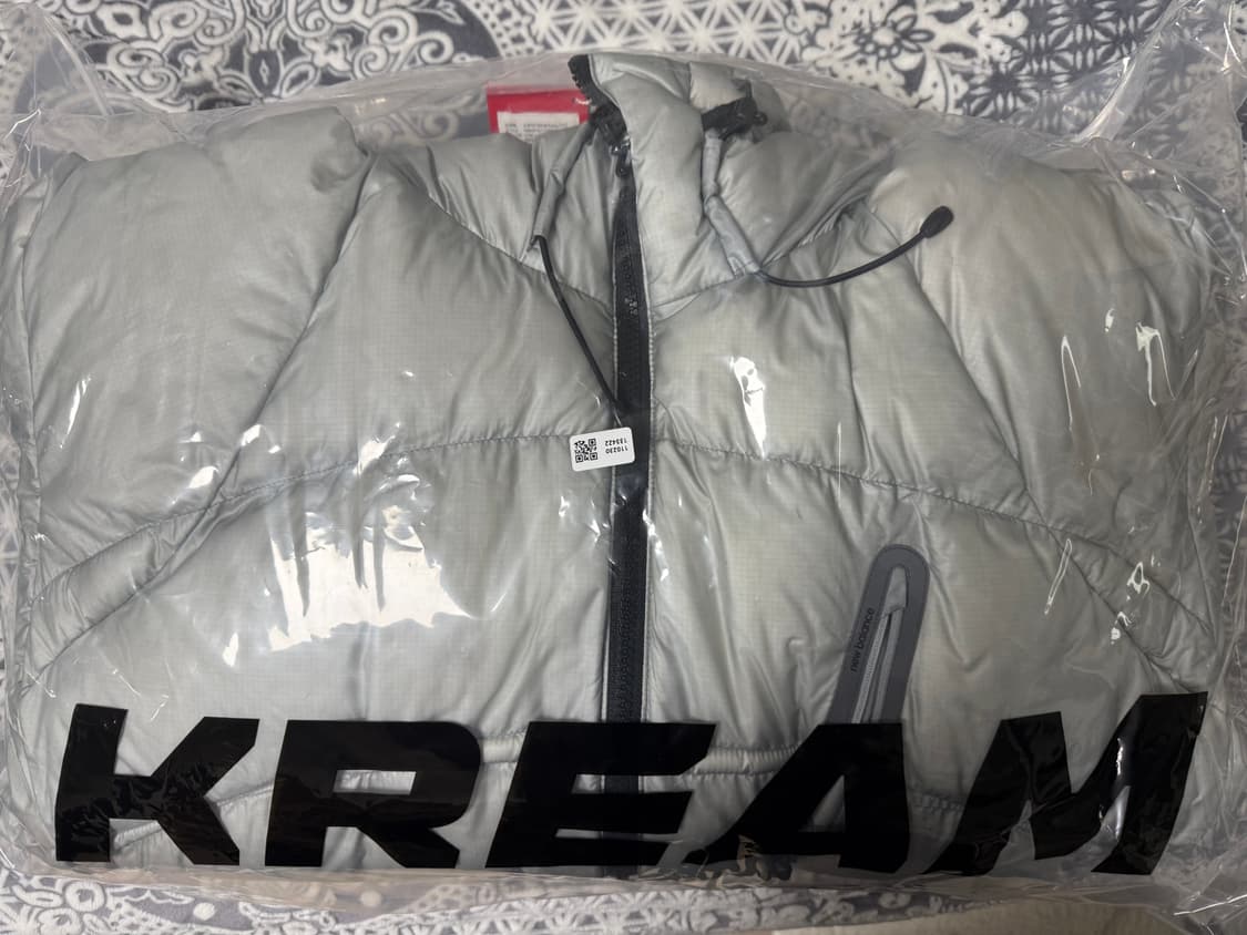 뉴발란스 플라잉 77 슈퍼라이트 후드형 헤비 구스다운 라이트그레이 L 상품이미지1