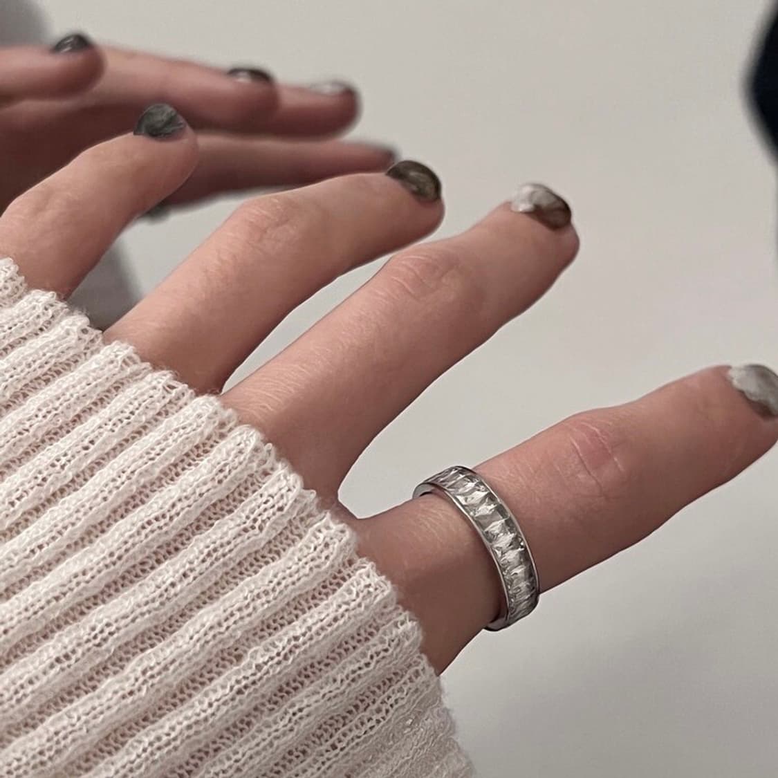 오퓨즈 라운드 큐빅링 반지 상품이미지2