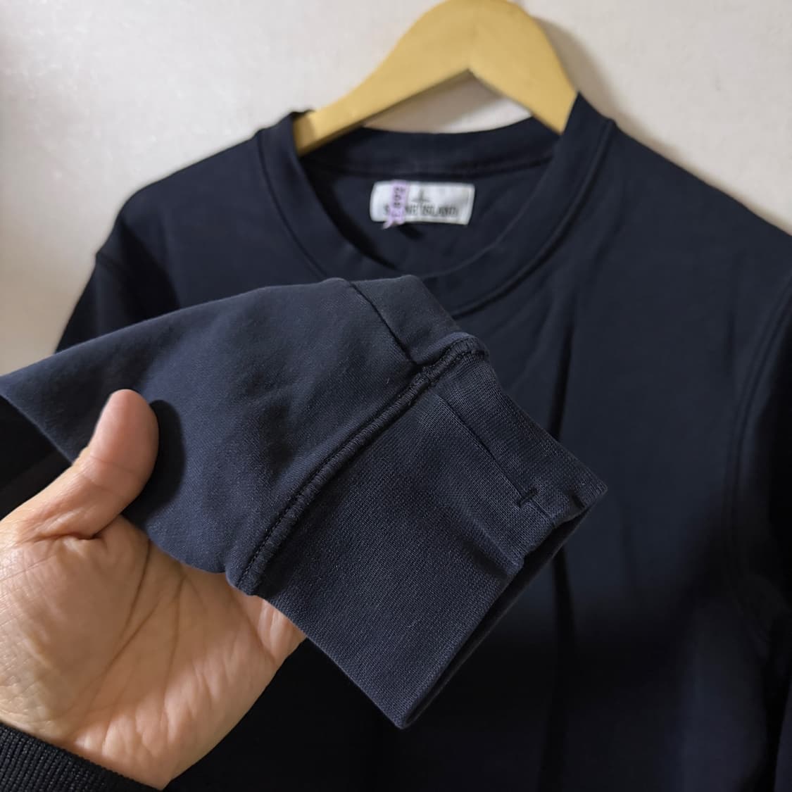 스톤아일랜드 남성 라운드넥 기본 맨투맨 M (슬림 100, 와팬분실) 상품이미지4