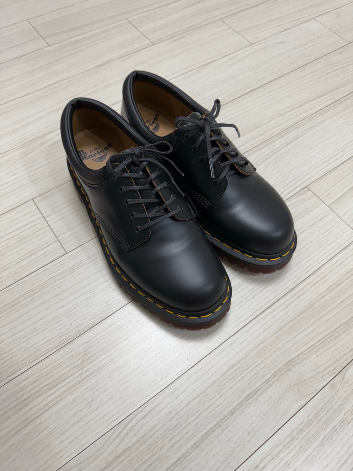 닥터마틴 8053 270 새상품급 상품이미지3