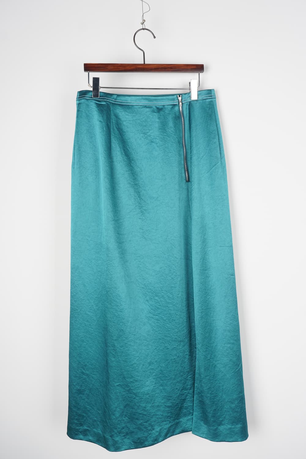 TOMORROWLAND satin long skirt  상품이미지4