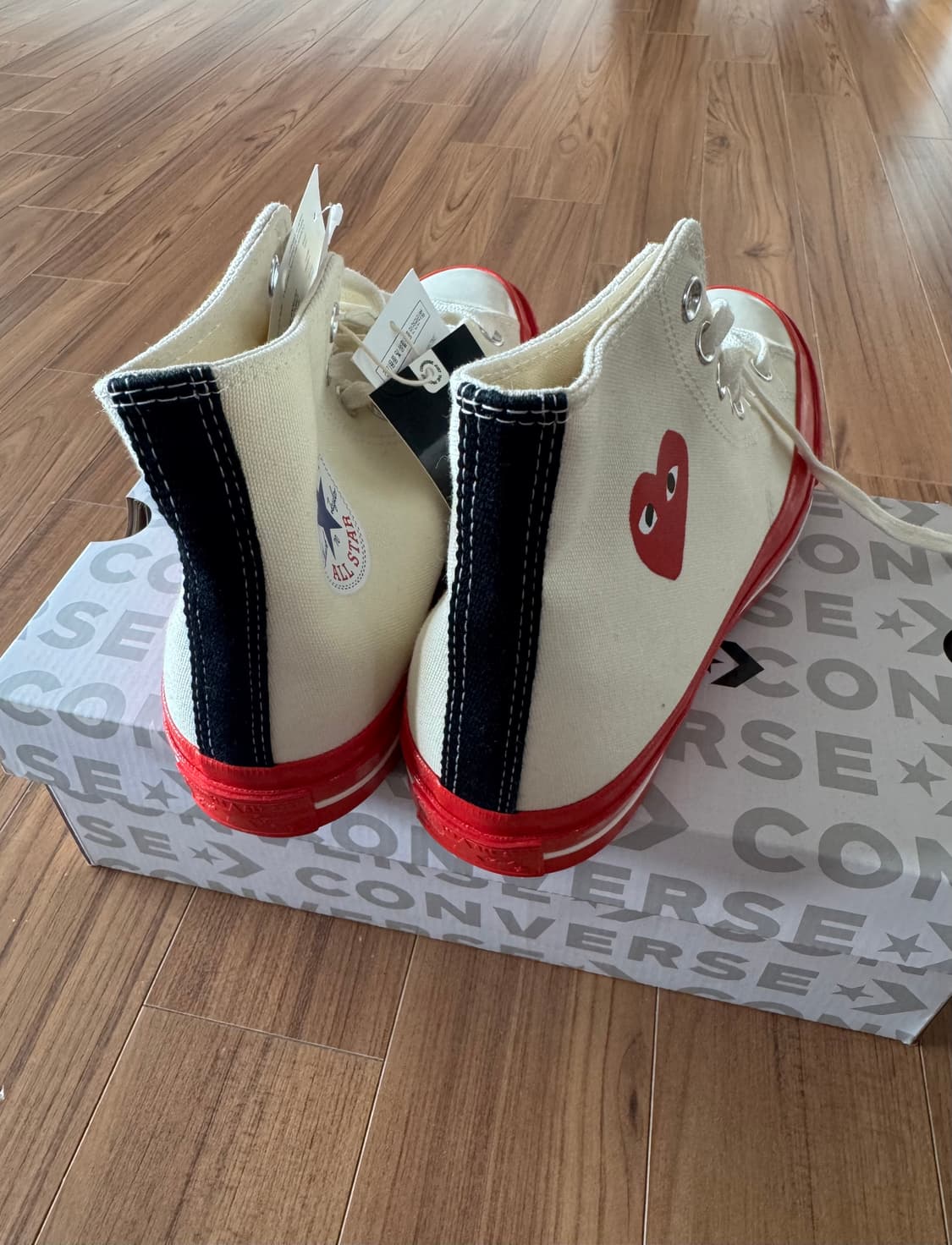 컨버스 x 플레이 꼼데가르송 척 70 하이 상품이미지3