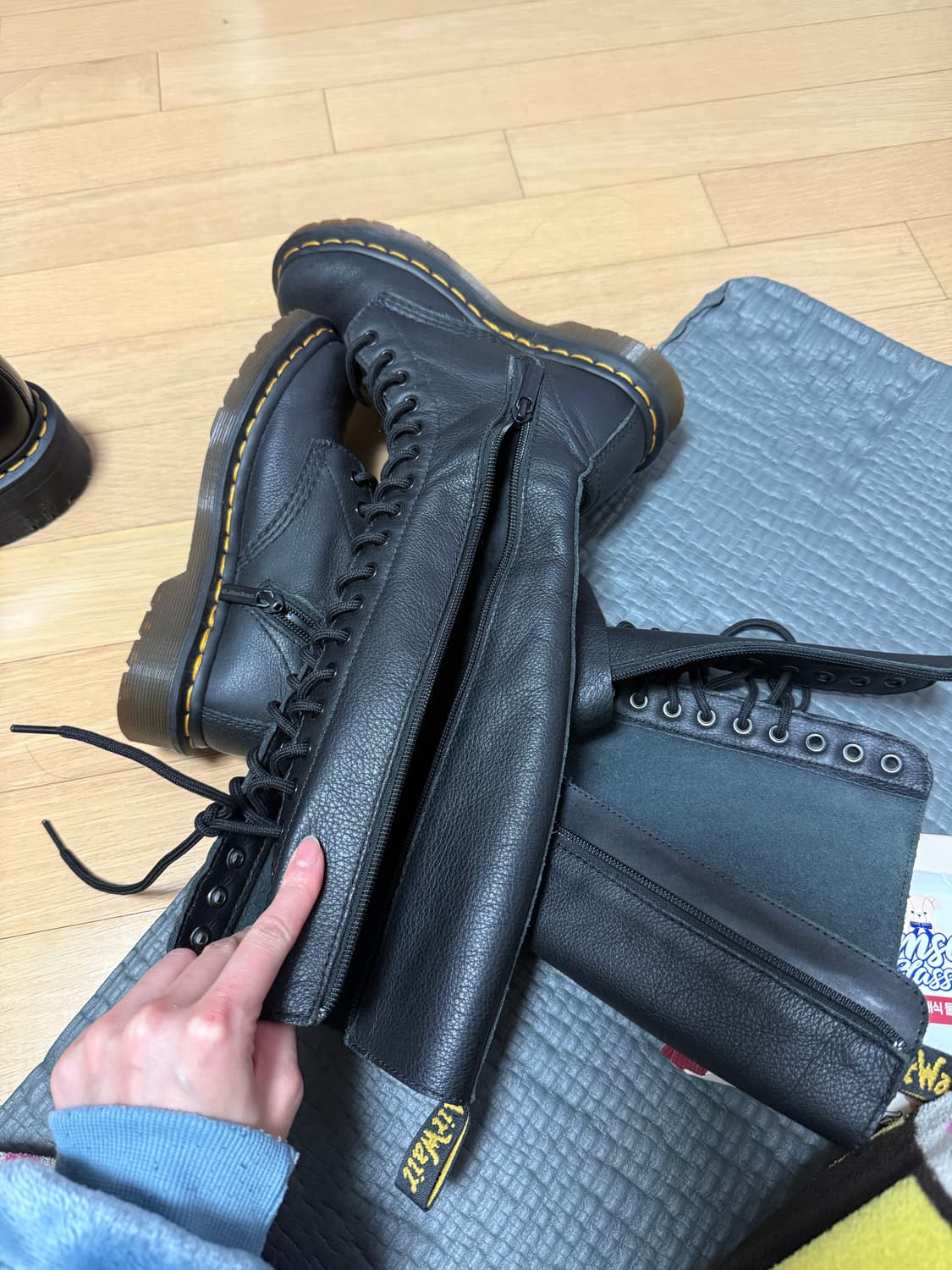 닥터마틴 상품이미지1