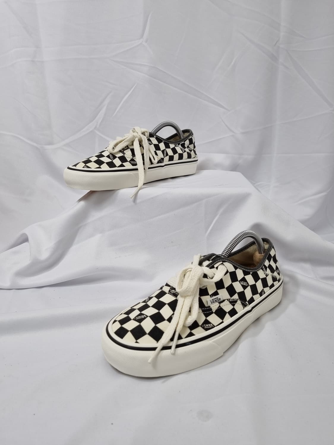 240 반스 어센틱 VR3 체커보드 스니커즈 상품이미지2