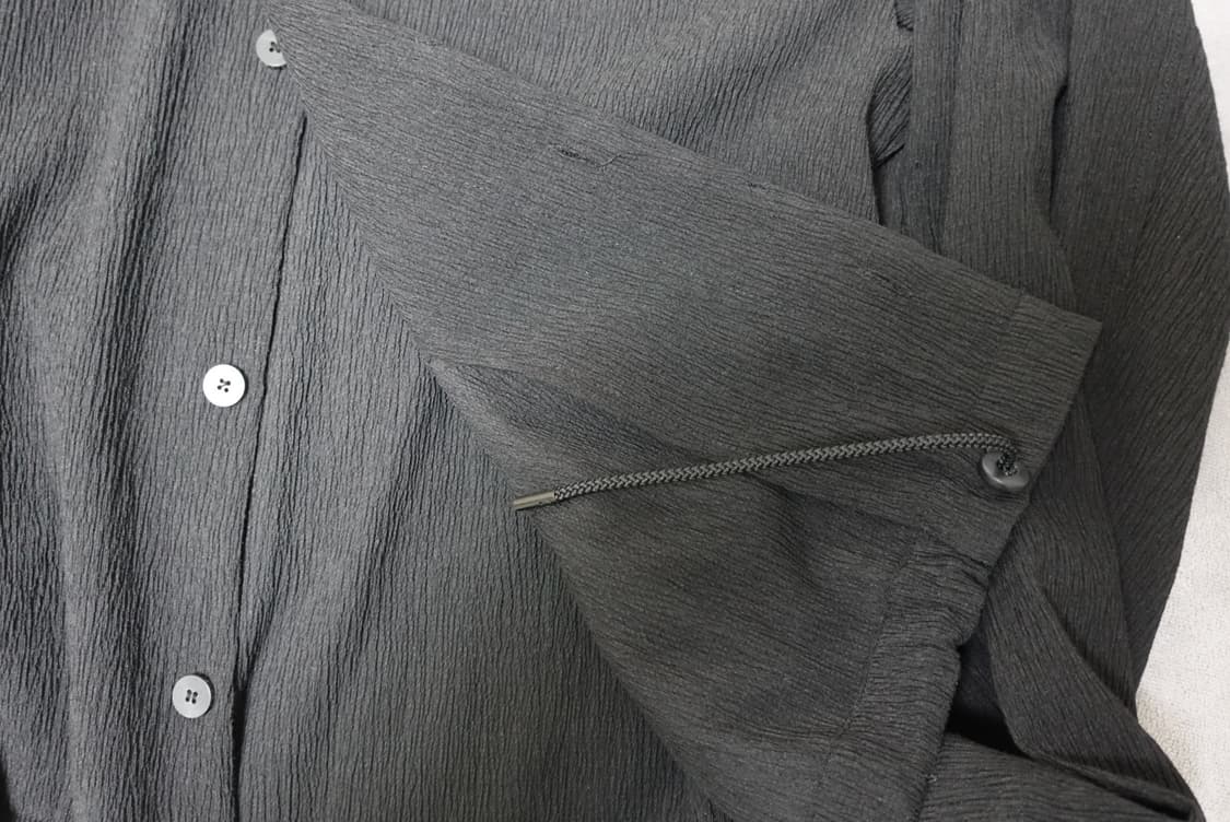 솔리드옴므 플리츠 셔츠 블랙 44사이즈 상품이미지3