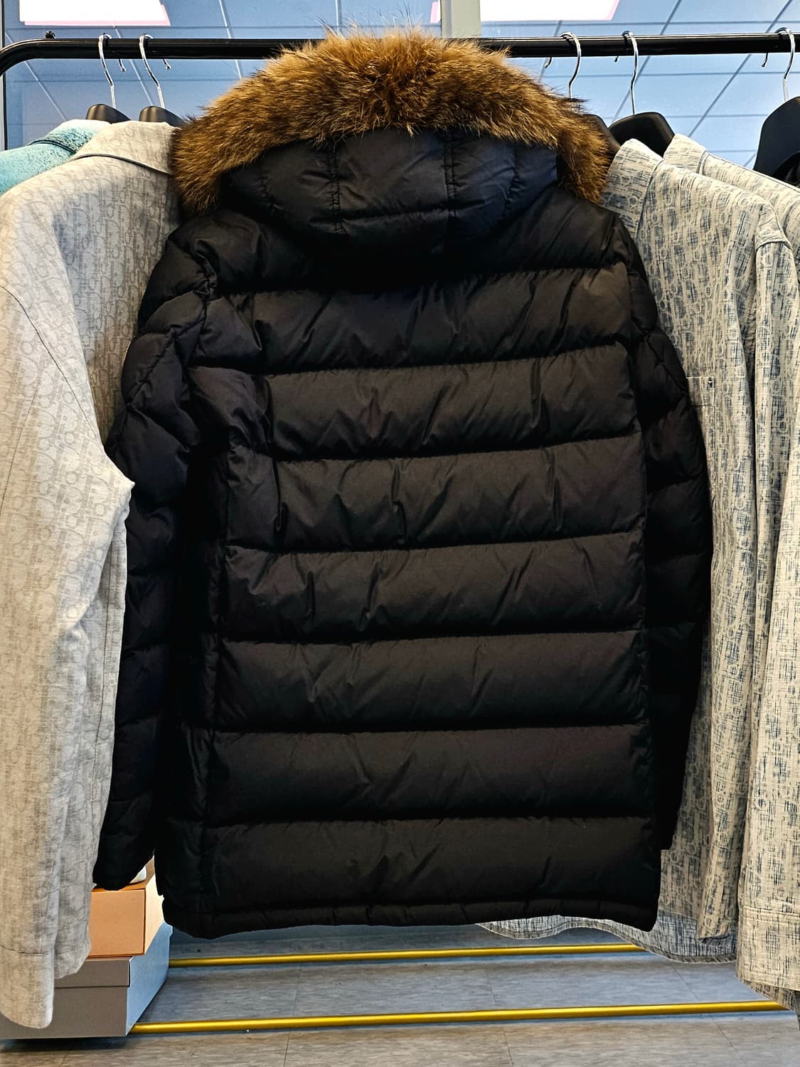 몽클레어 클루니 22fw
2사이즈  상품이미지2