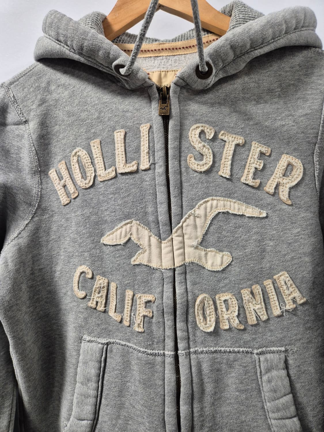 *무료배송*홀리스터 Y2K 올드스쿨캘리포니아 그레이후드집업 S(상태A급) 상품이미지2