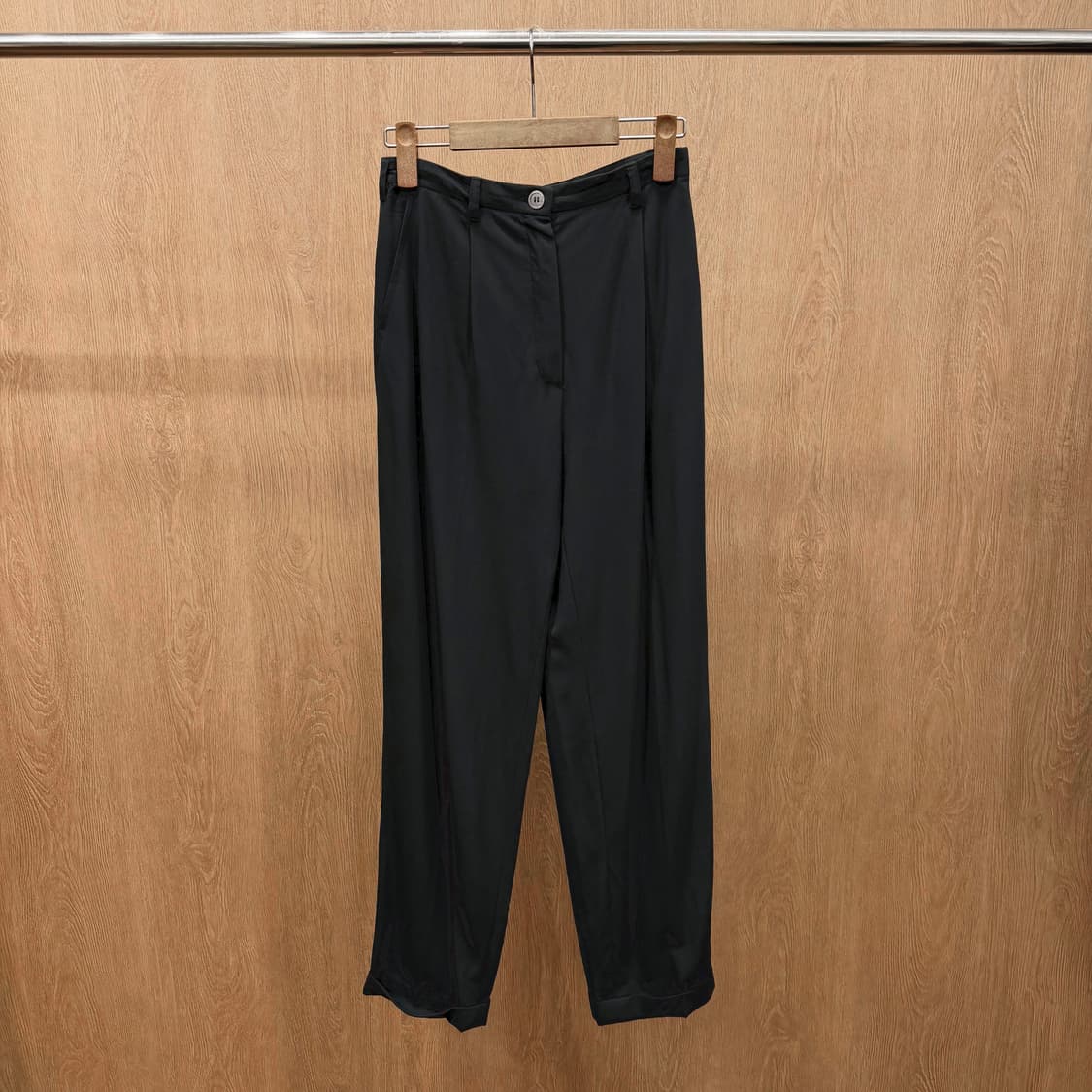 질샌더 클래식 슬랙스 팬츠 히든 지퍼 버튼 사이드 후면 포켓 디테일 블랙 상품이미지2