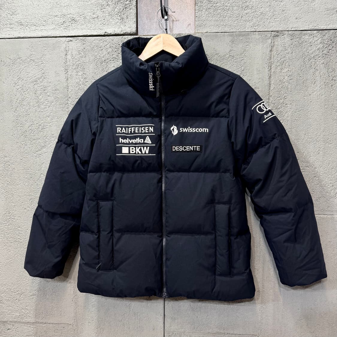 데상트 우먼스 아우디 스위스 다운 패딩 (S)   상품이미지1