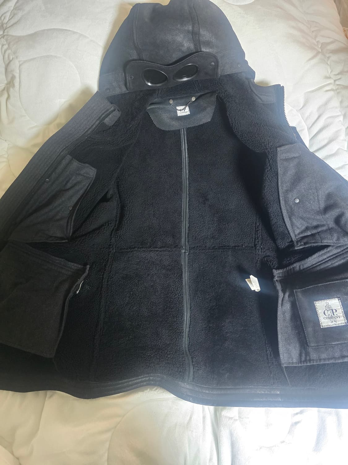 CP컴퍼니 고글 쉐어링 리얼 무스탕 (FGF 수입정품) 상품이미지4