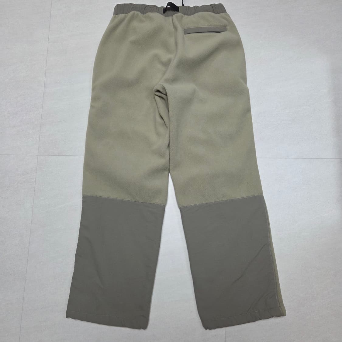 무신사 시티 레저 폴라 플리스 벨티드 팬츠 상품이미지3