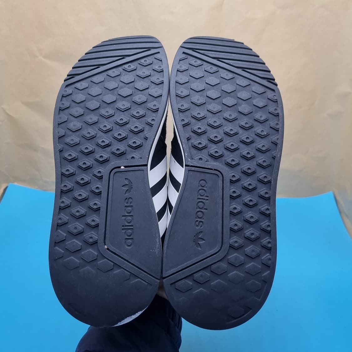 아디다스 엑스플로러 여성운동화230  상품이미지3