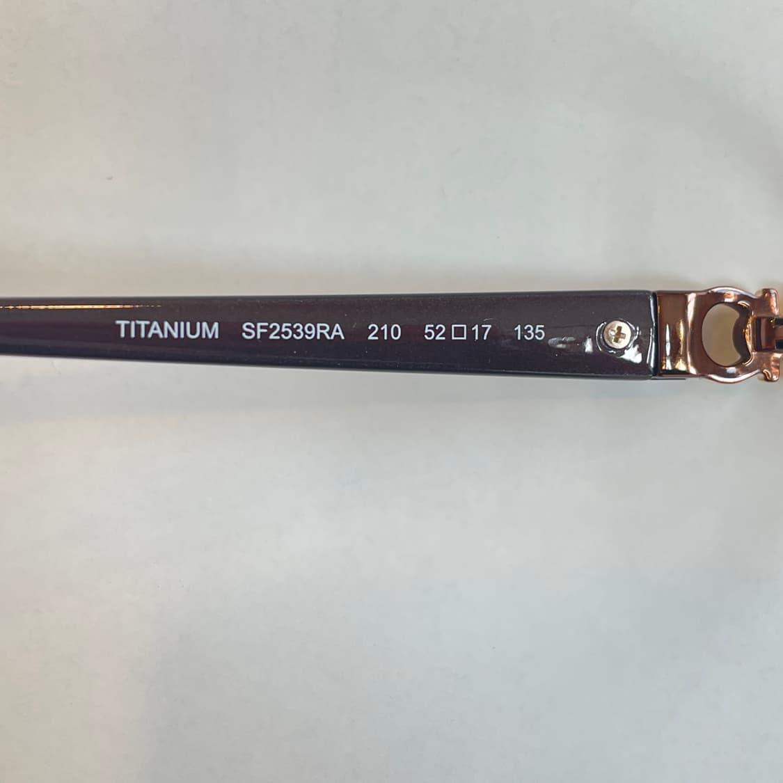 페라가모 티타늄 안경 새상품 상품이미지3