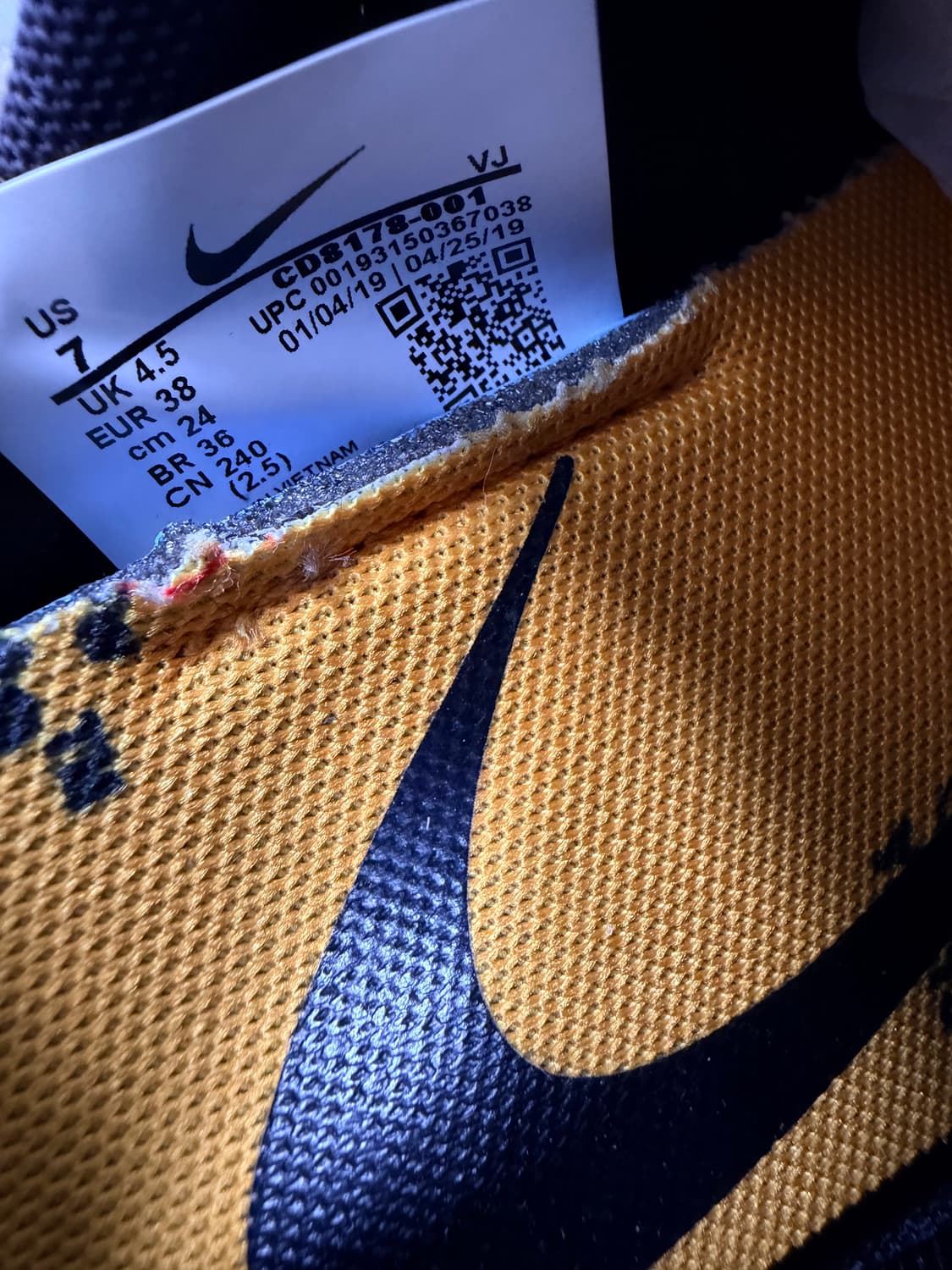 [Nike x Off-White] 우먼스 베이퍼 스트리트 '투어 옐로우' 상품이미지7