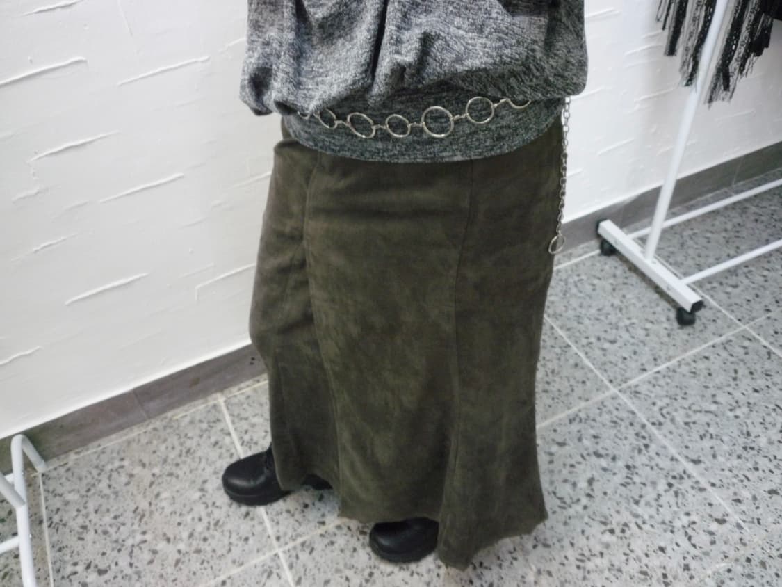 Khaki suede long skirt 상품이미지1