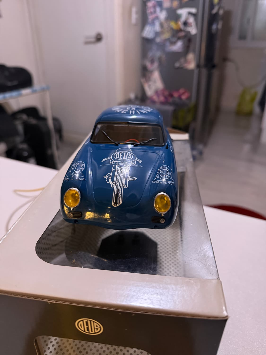 데우스 X Solido 포르셰 356 / 1/18 Led 커스텀 모델 상품이미지4