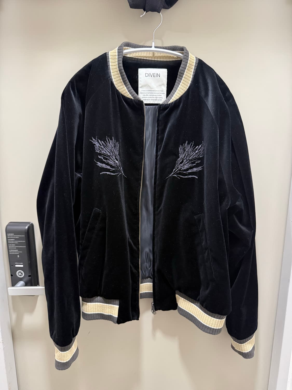 다이브인 수베니어 자켓 상품이미지1