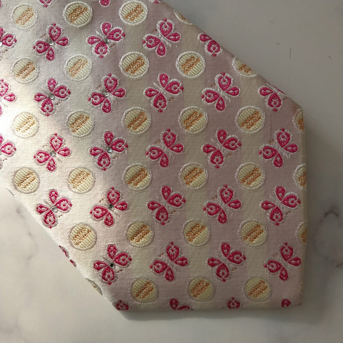 밀라숀 실크 핑크 도트 패턴 넥타이 9.5cm A+등급 K1315
 상품이미지9