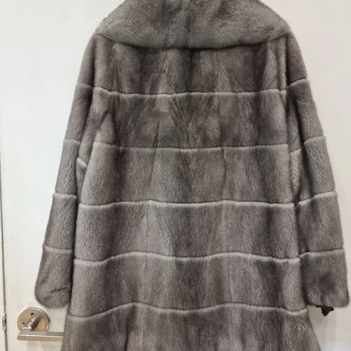마지막1벌 )동우모피 나파밍크코트 새제품 (착샷0) 상품이미지7