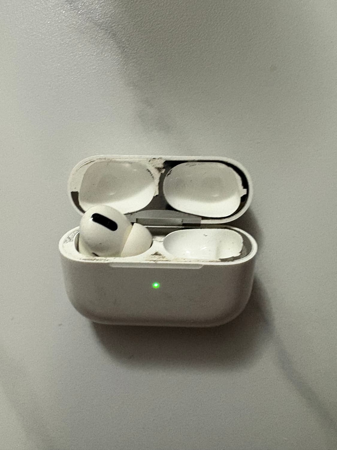 에어팟 프로 1 본체 +왼쪽 상품이미지1