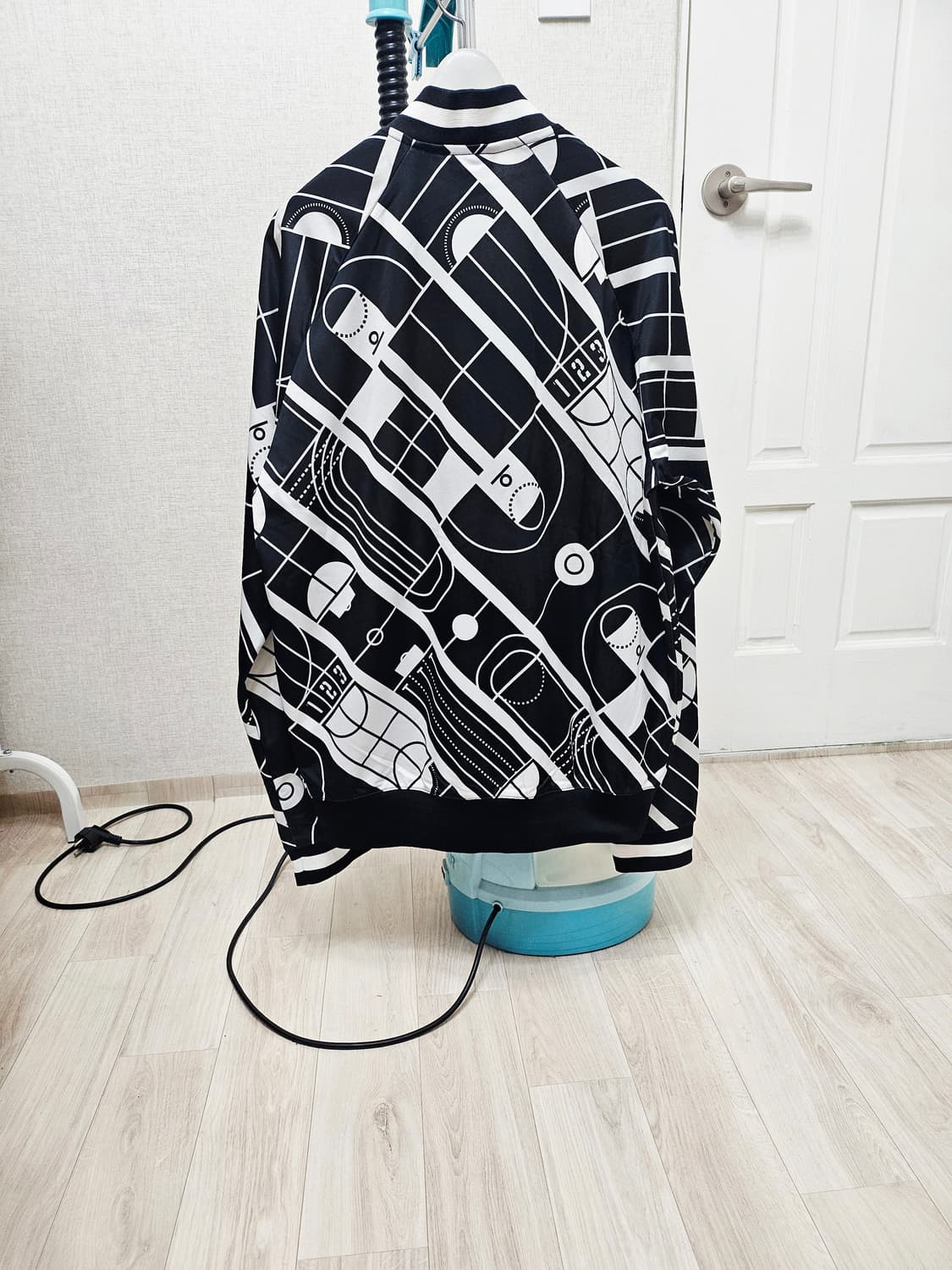 (105~110)2XL☆초희귀☆ 아디다스 파이어버드[흰검]패턴 트랙탑져지 상품이미지6