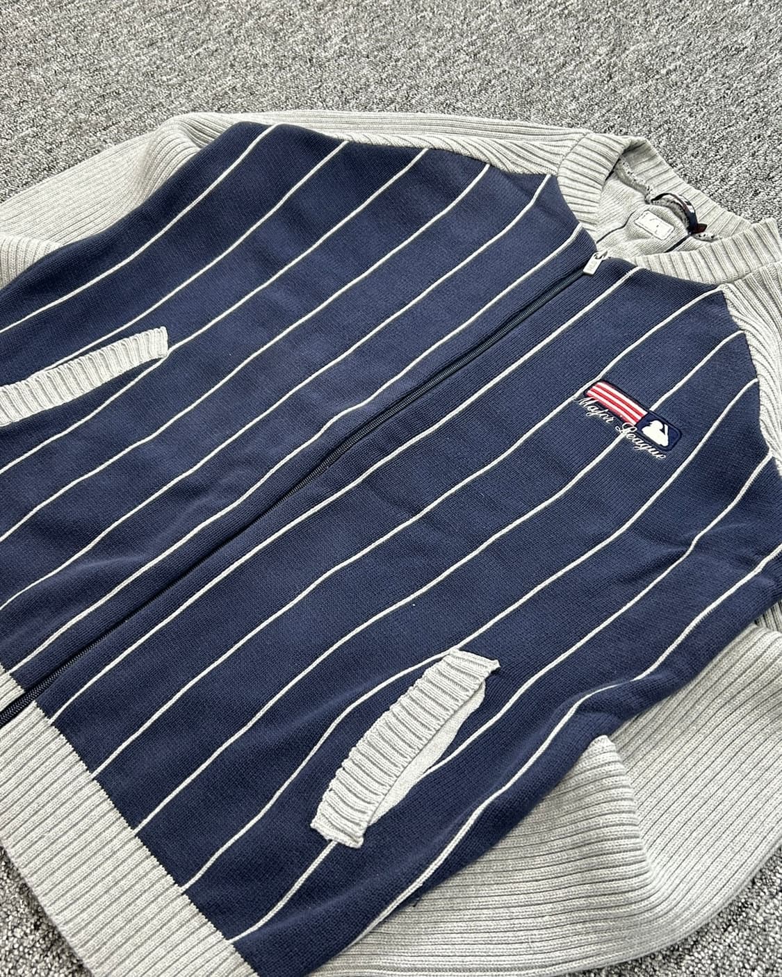 MLB 보스턴 스트라이프 니트 집업 상품이미지3