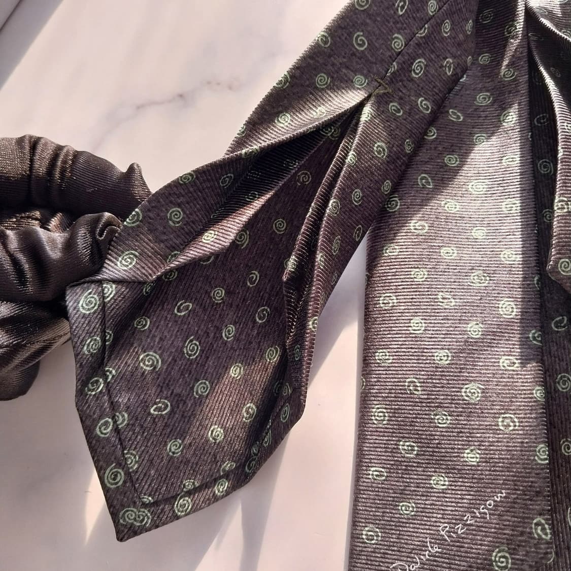 불가리 실크 그레이&에버그린 넥타이 9.7cm S~A+등급 K1392
 상품이미지9