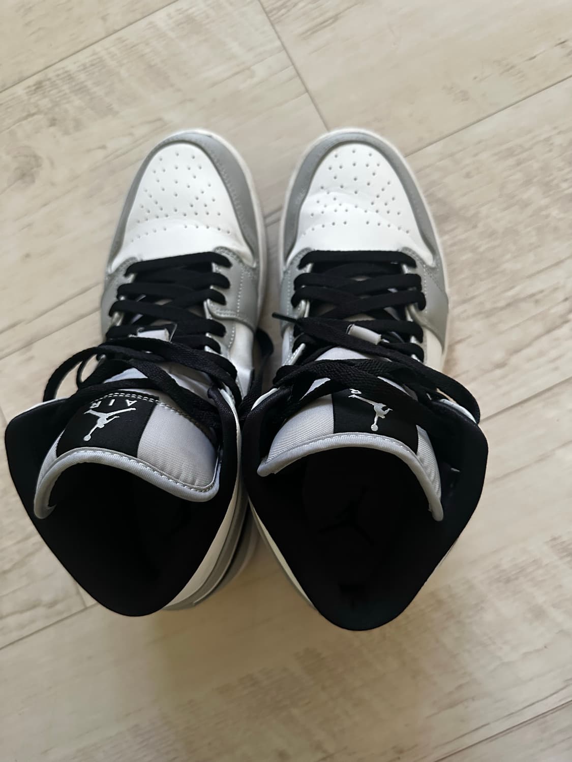 조던 1 미드 라이트 스모크 그레이 상품이미지3