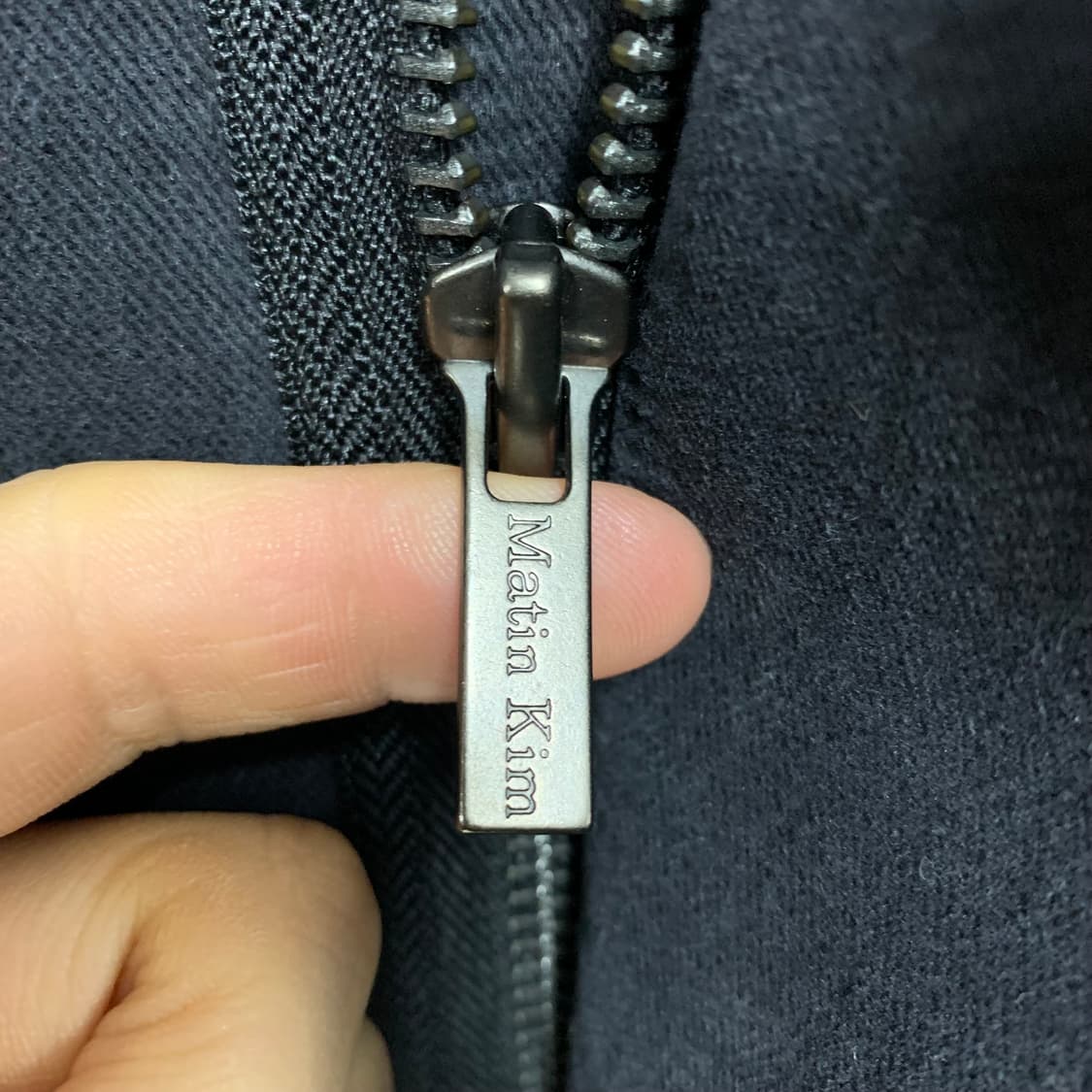 마뗑킴 코튼 피시테일 파카 블랙  상품이미지3