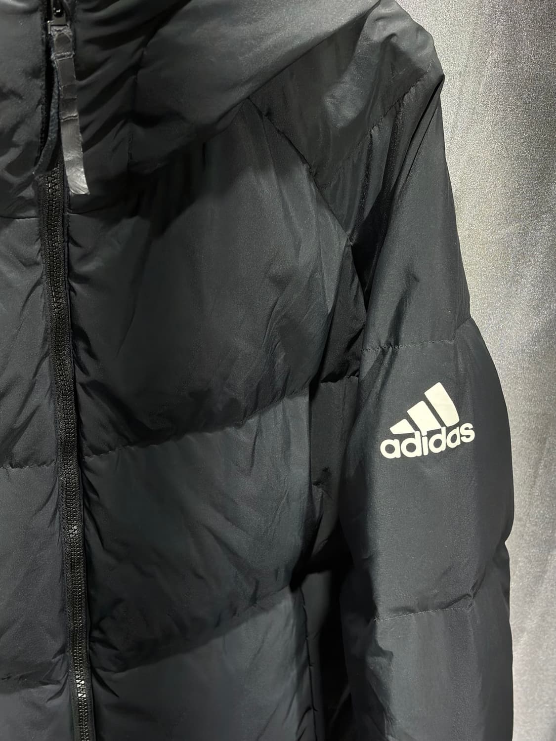 L 아디다스 삼선로고 블랙 후디 패딩 상품이미지4