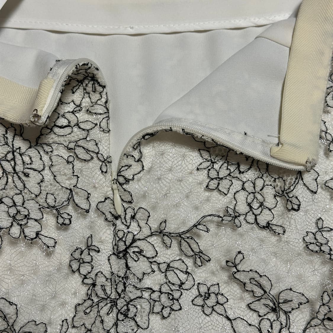 듀엘 레이스 미디 스커트 상품이미지7