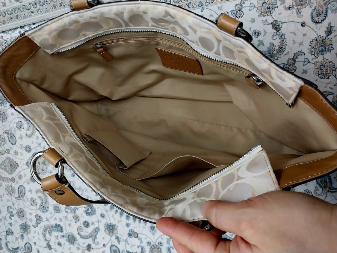 코치 시그니처 숄더백 아이보리 상품이미지6