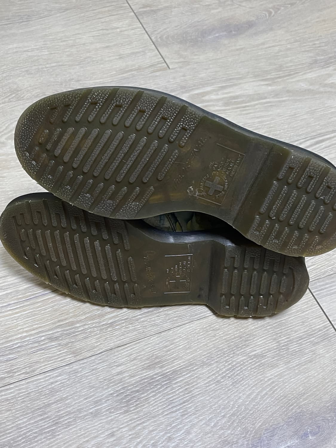 닥터마틴 한정판 1461 3홀 성 조지와 용 UK5(240mm) 상품이미지4