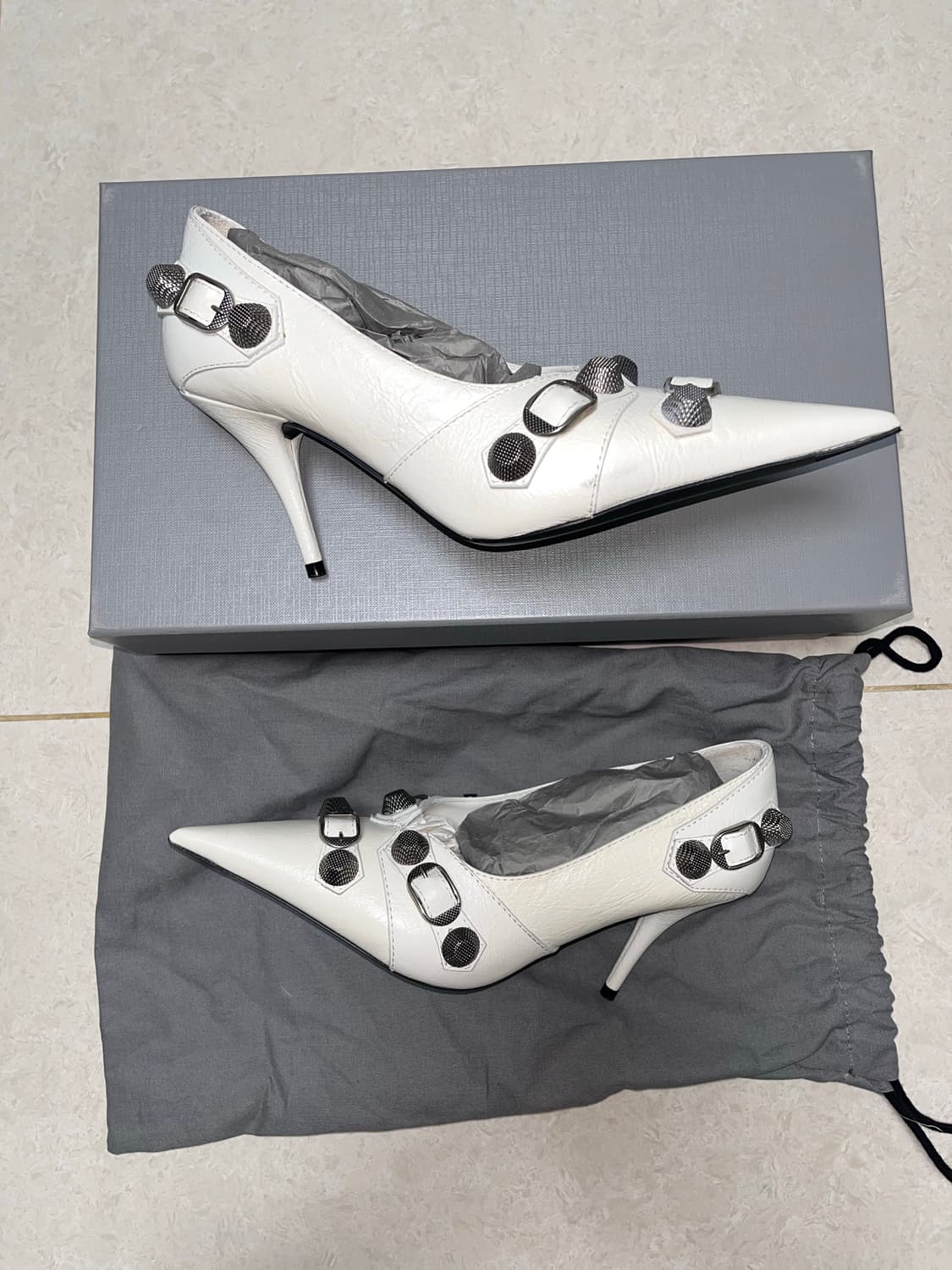 Cagole embellished leather pumps 36 상품이미지2