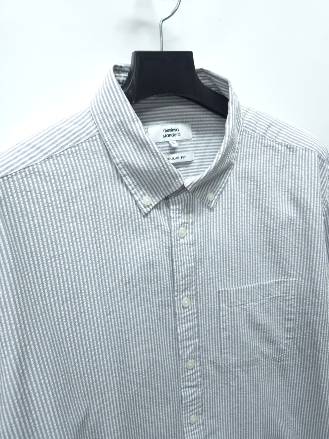 무신사 스탠다드 레귤러핏 시어서커 스트라이프 셔츠 (L) 상품이미지4
