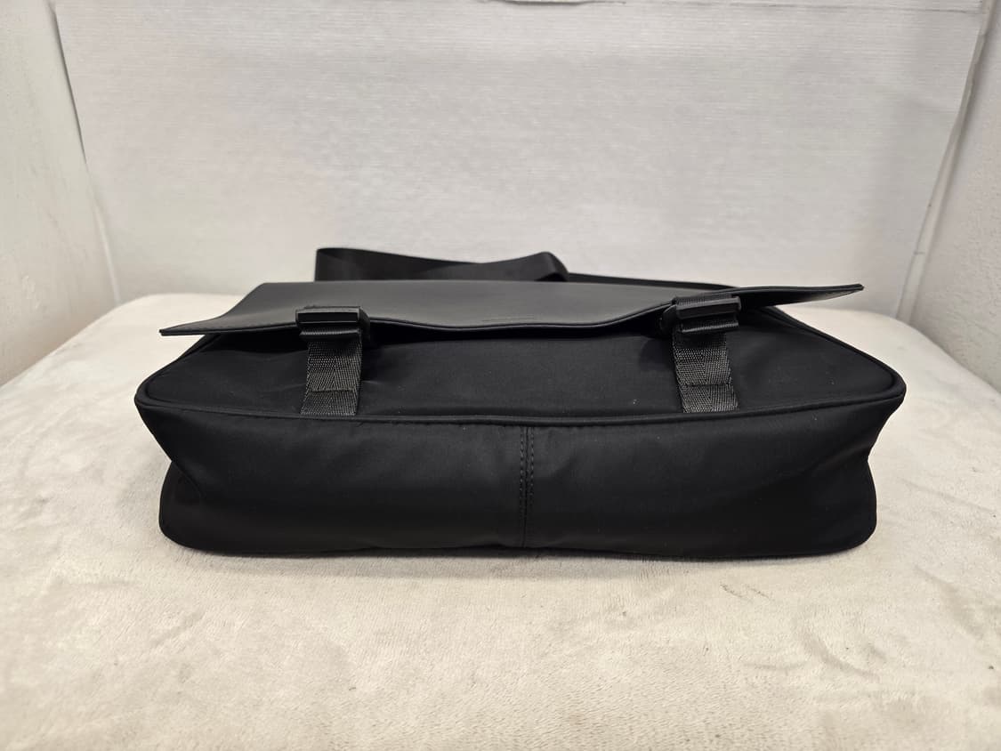 퀄팩 커렌트 레귤러 메신저백 숄더백 크로스백 블랙 상품이미지8